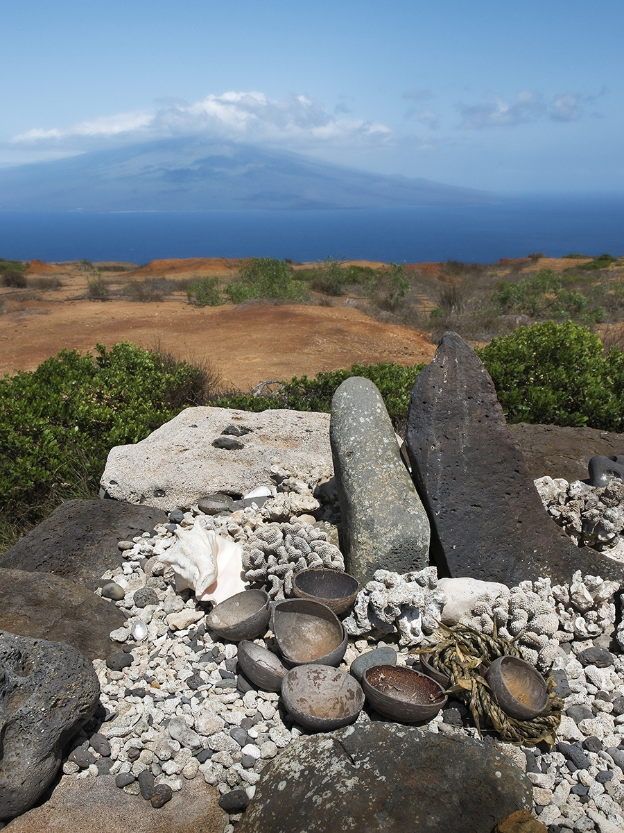 [Kahoʻolawe shrine] Photo by Andrew S. Wright.