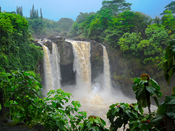 [Rainbow falls] Photo by Ruben Carillo.